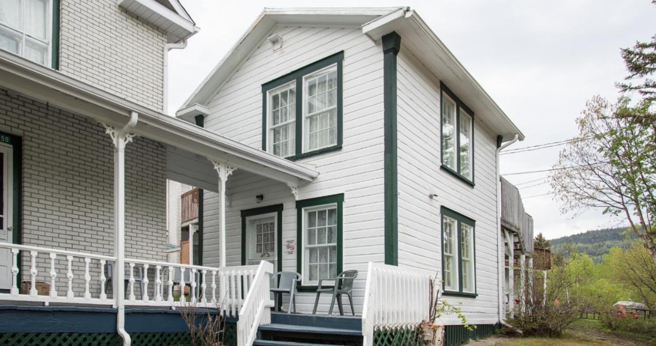 Les Suites De L'Anse Tadoussac Exterior foto